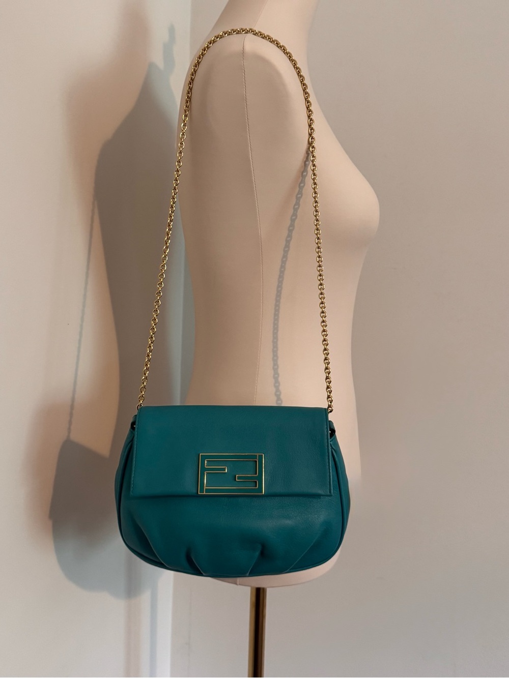 Fendi Fendista Pochette Crossbody Bag